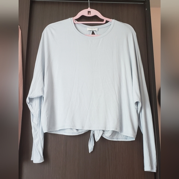 Babaton Open Back Top - Picture 3 of 7